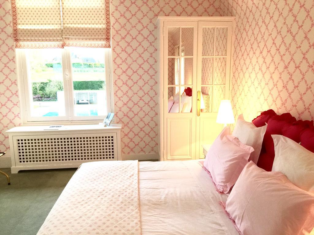 Manoir De Benerville Bed and Breakfast Deauville Exteriör bild