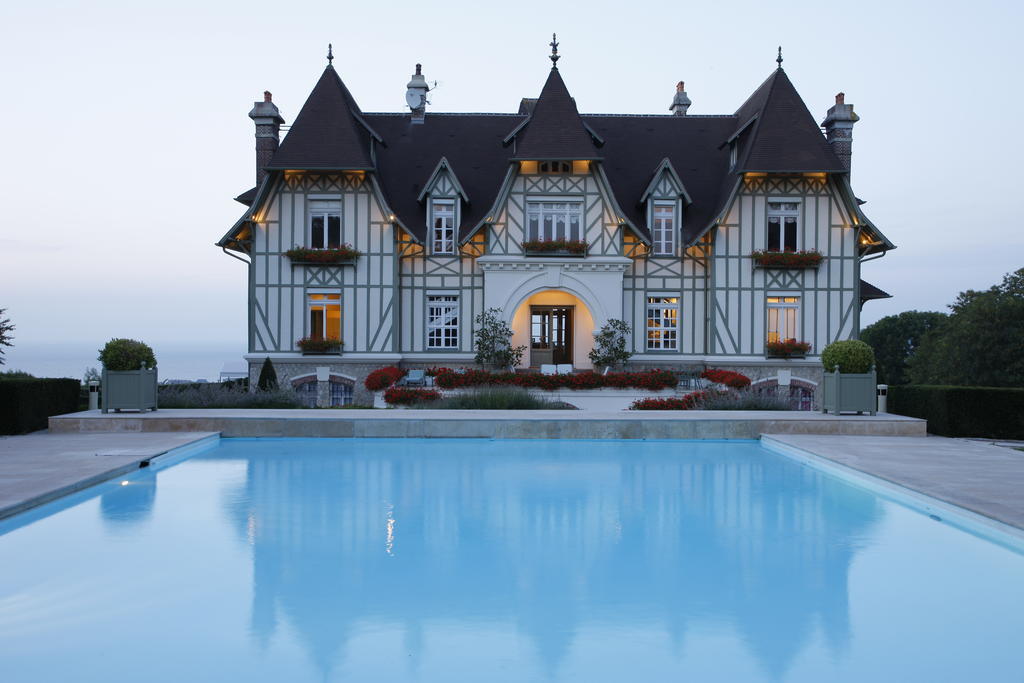 Manoir De Benerville Bed and Breakfast Deauville Exteriör bild