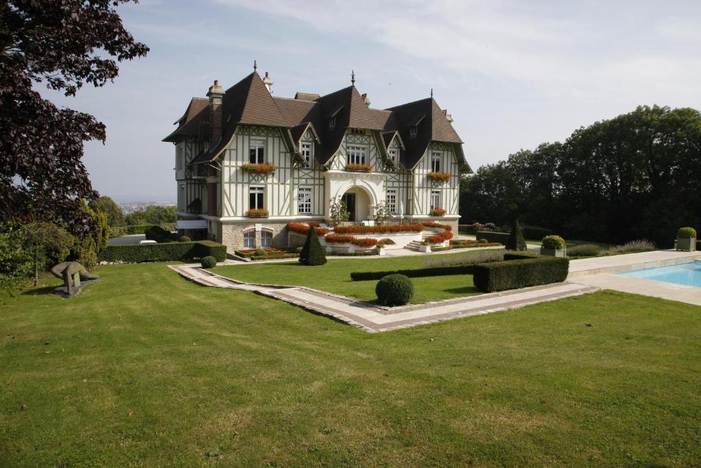 Manoir De Benerville Bed and Breakfast Deauville Exteriör bild