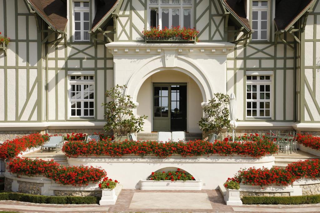 Manoir De Benerville Bed and Breakfast Deauville Exteriör bild