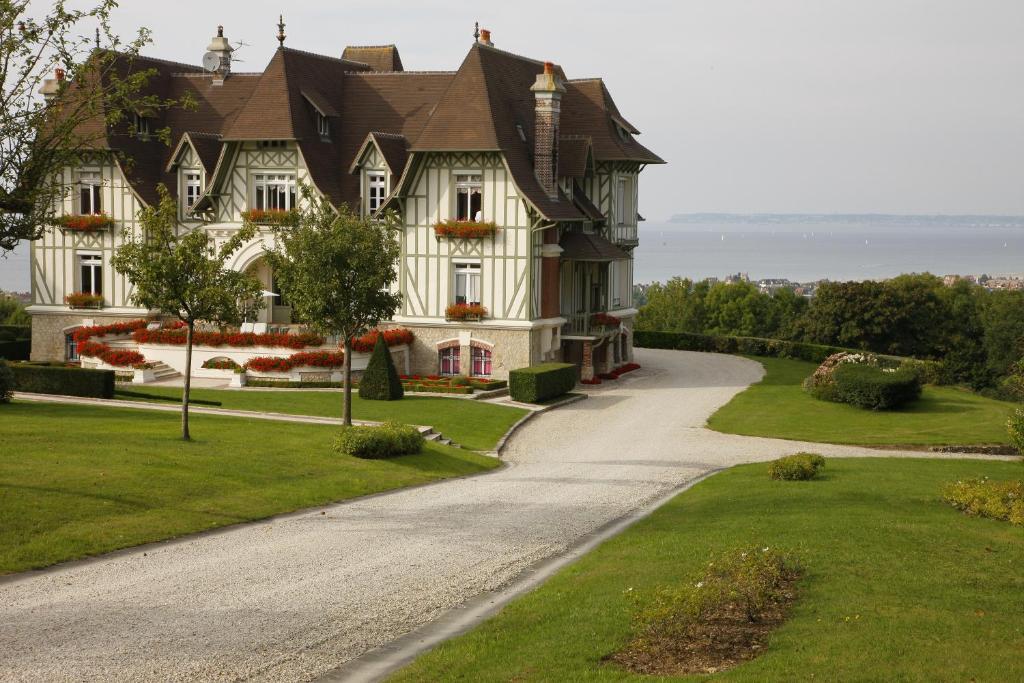 Manoir De Benerville Bed and Breakfast Deauville Exteriör bild
